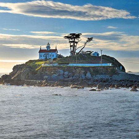 Unique Dog-Friendly Log Cabin Short Walk To Ocean Кресент-Сити Экстерьер фото